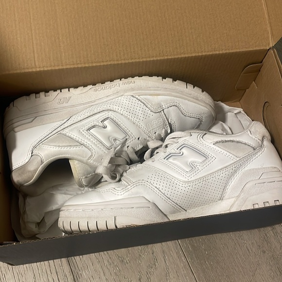 New Balance 550s White Sneakers - Picture 7 of 7